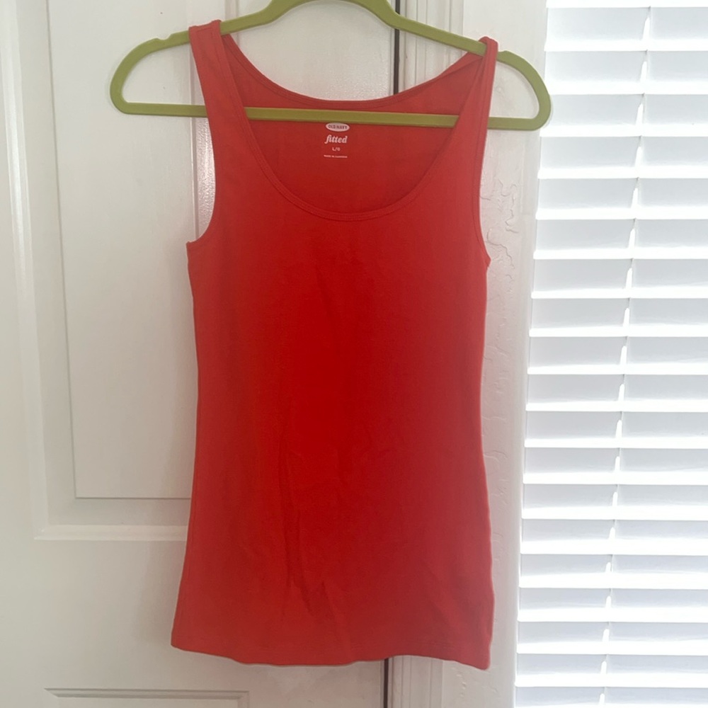 Fitted Ribbed Orange Tank - L